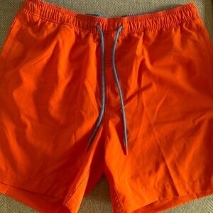 Southern Tide orange men’s swim trunks size Large